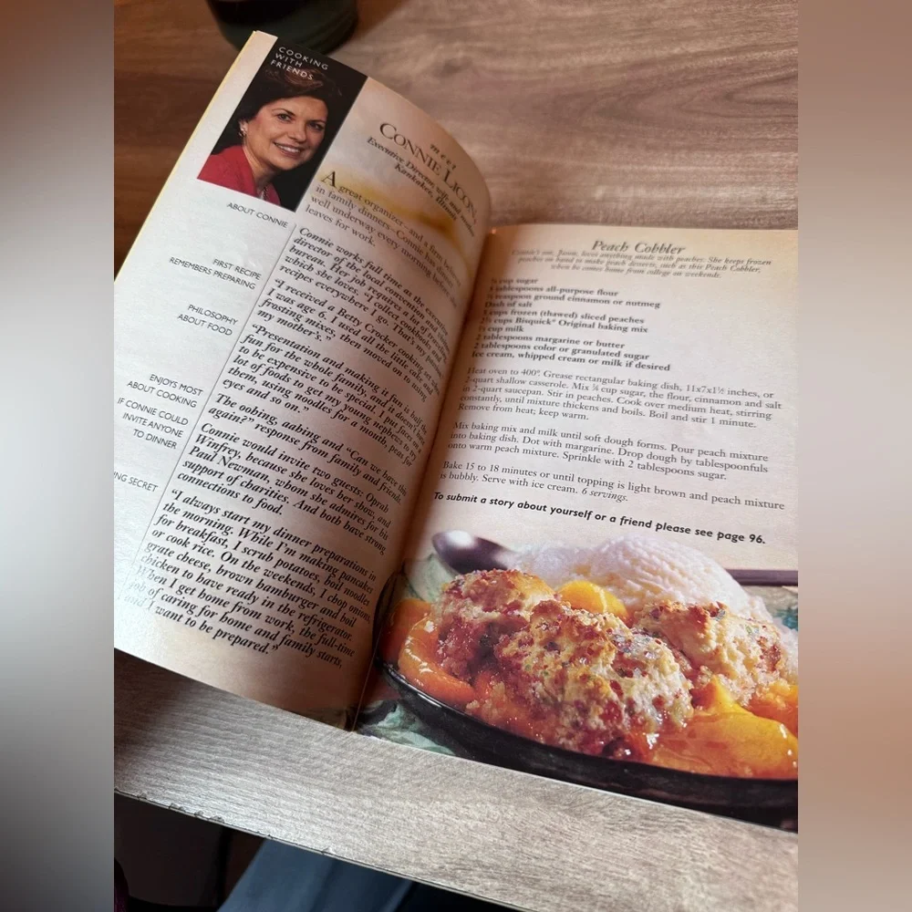 Vintage 1997 Betty Crocker Cookbook 